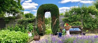 帕多克孔雀農場飯店