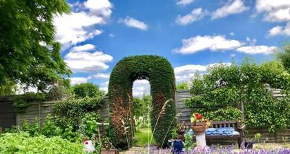 The Paddock at Peacock Farm