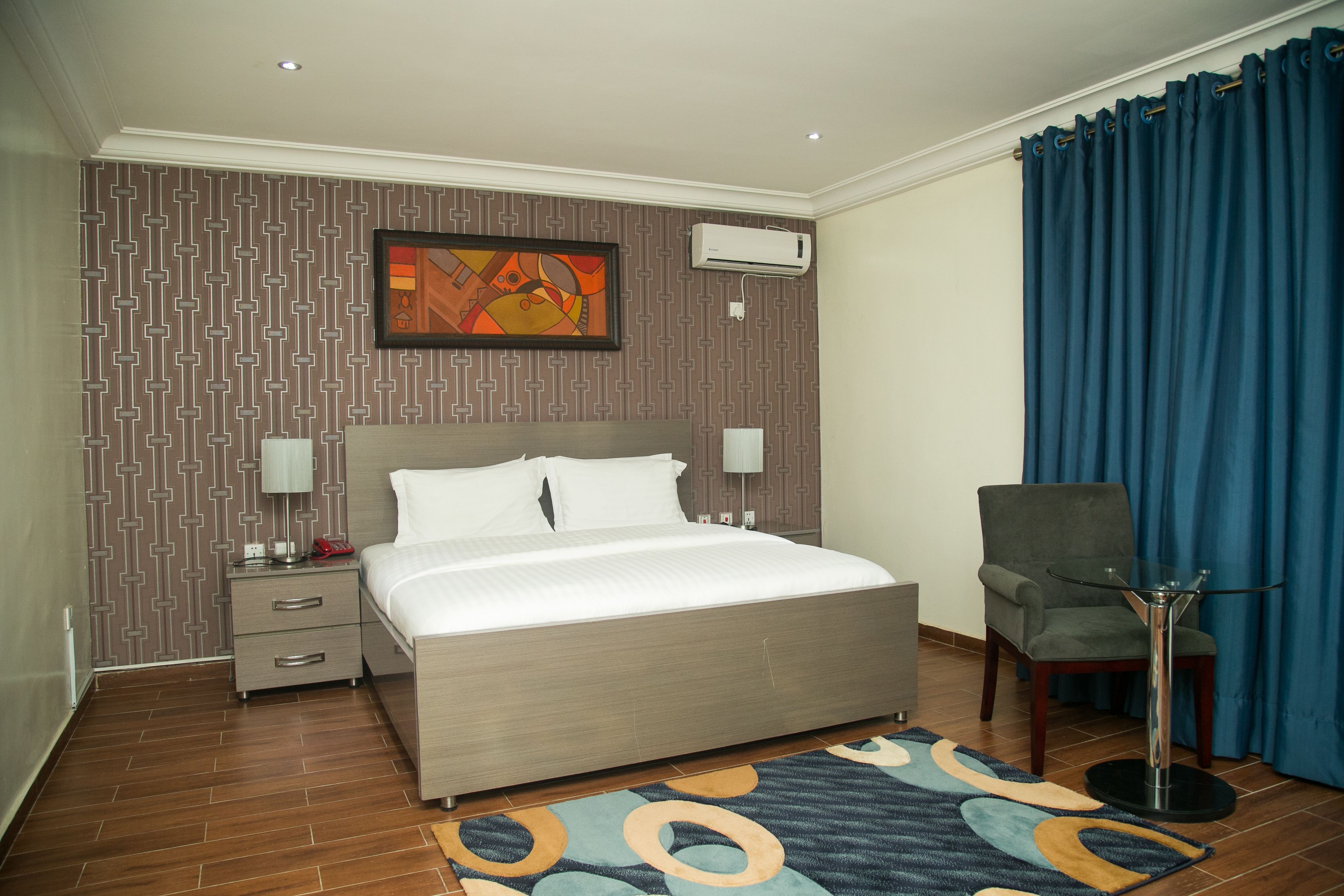 Literie de qualité supérieure, bureau, Wi-Fi gratuit