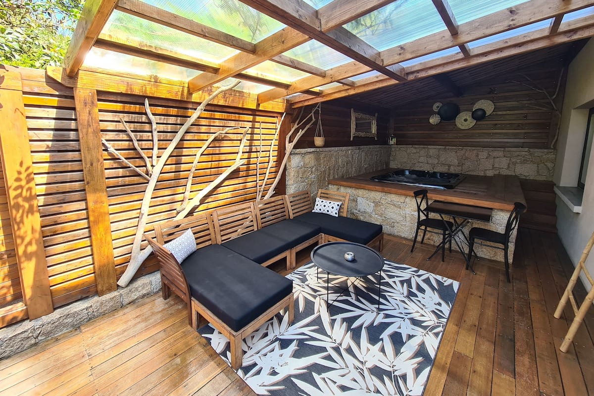 Suite | 1 habitación, ropa de cama de alta calidad y minibar