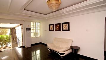 3 bedrooms, desk, free WiFi