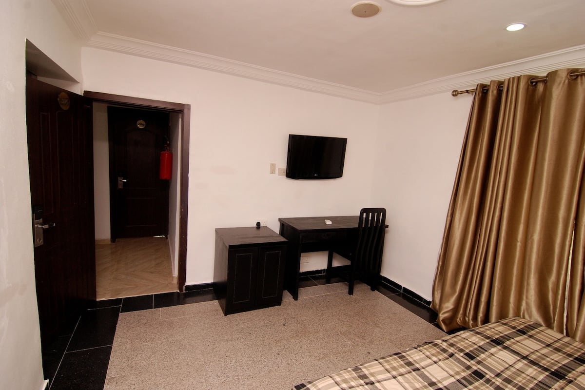 3 chambres, bureau, Wi-Fi gratuit