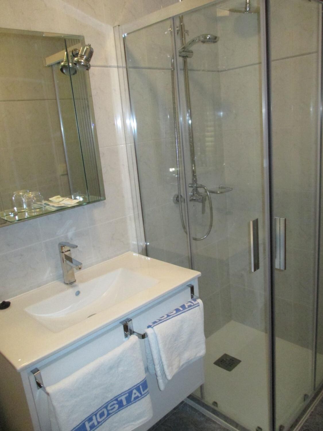 Double Room | Bathroom