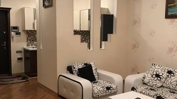 Televisión de pantalla plana, chimenea, Netflix