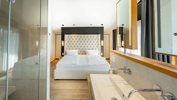 Honeymoon Chalet | Premium bedding, in-room safe, individually decorated, desk