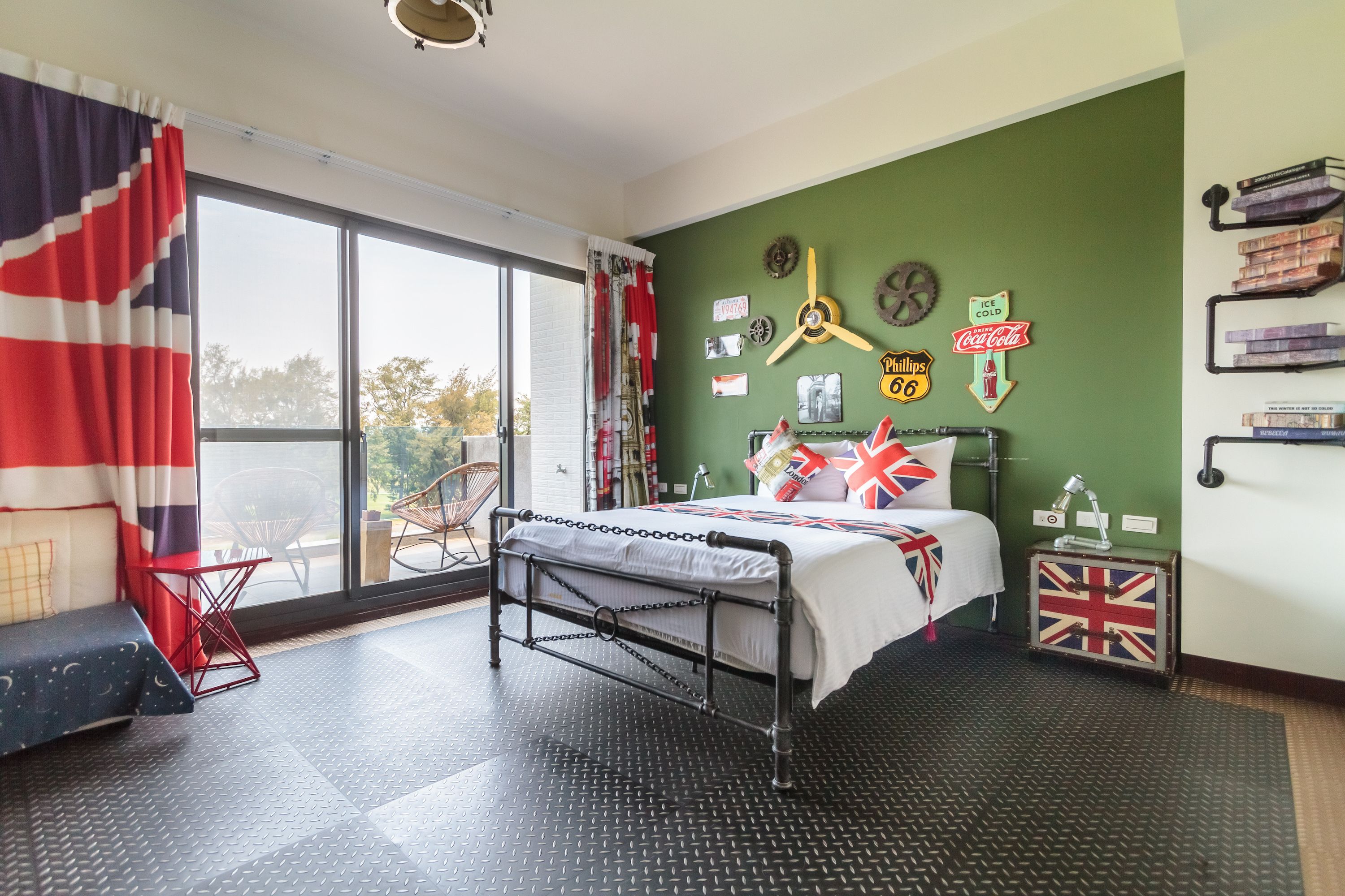 Deluxe Double Room, Balcony, Park View | 1 bedroom, desk, blackout curtains, free WiFi