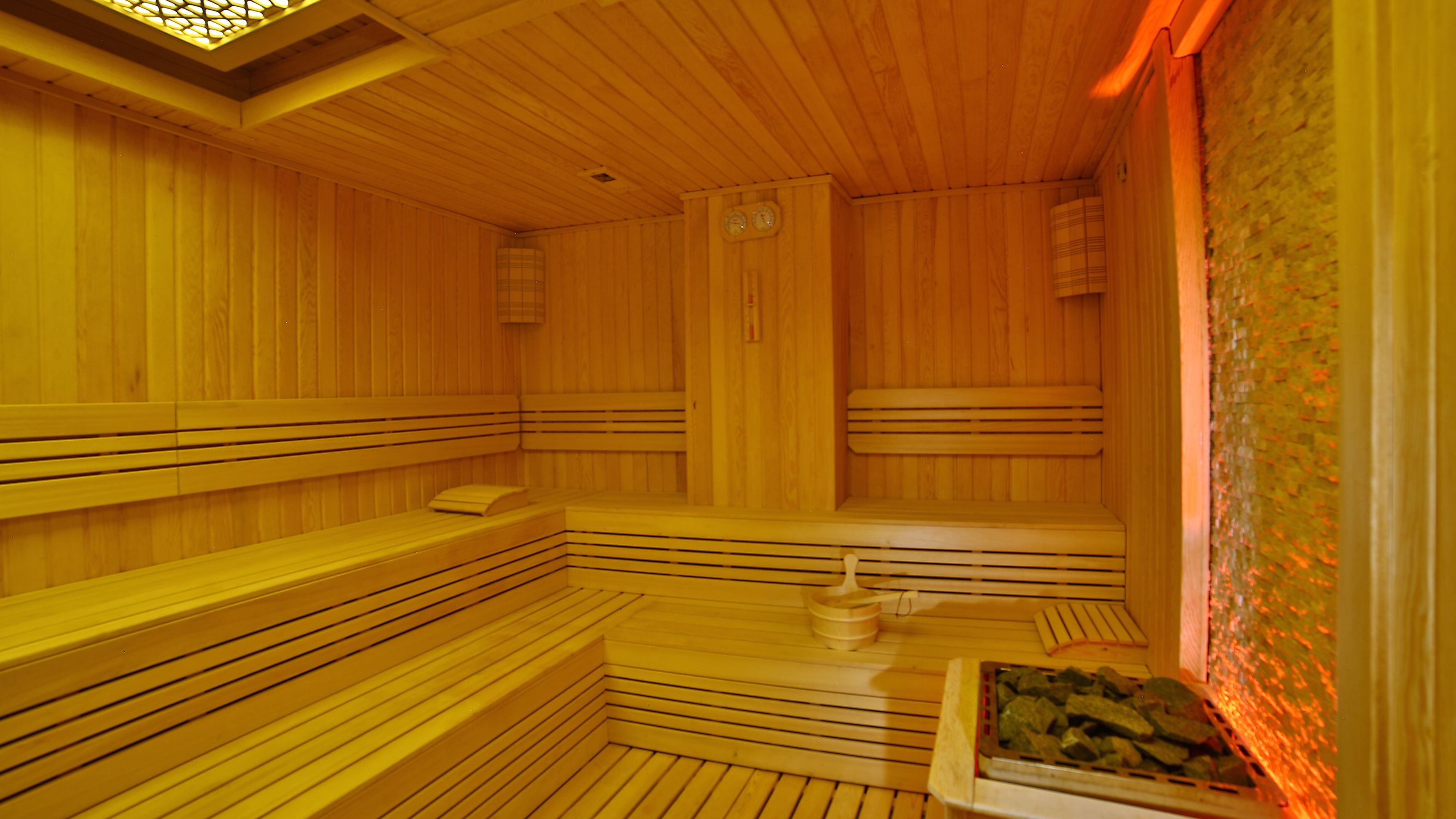 sauna, hot tub, steam room, massages
