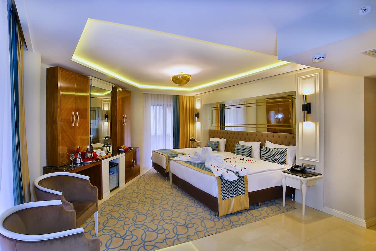 Suite Junior | Minibar, una cassaforte in camera, insonorizzazione, Wi-Fi gratuito