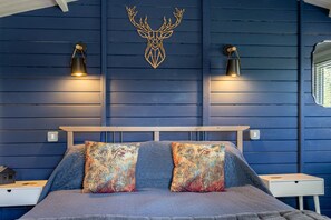 Cabin, Shared Bathroom | Bathroom - The Little Hide - Adult Only Camping Pods (York)