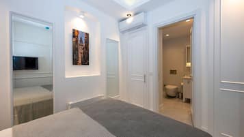 Junior Suite | Minibar, in-room safe, desk, soundproofing