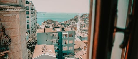 Deluxe Room, Sea View | Water view