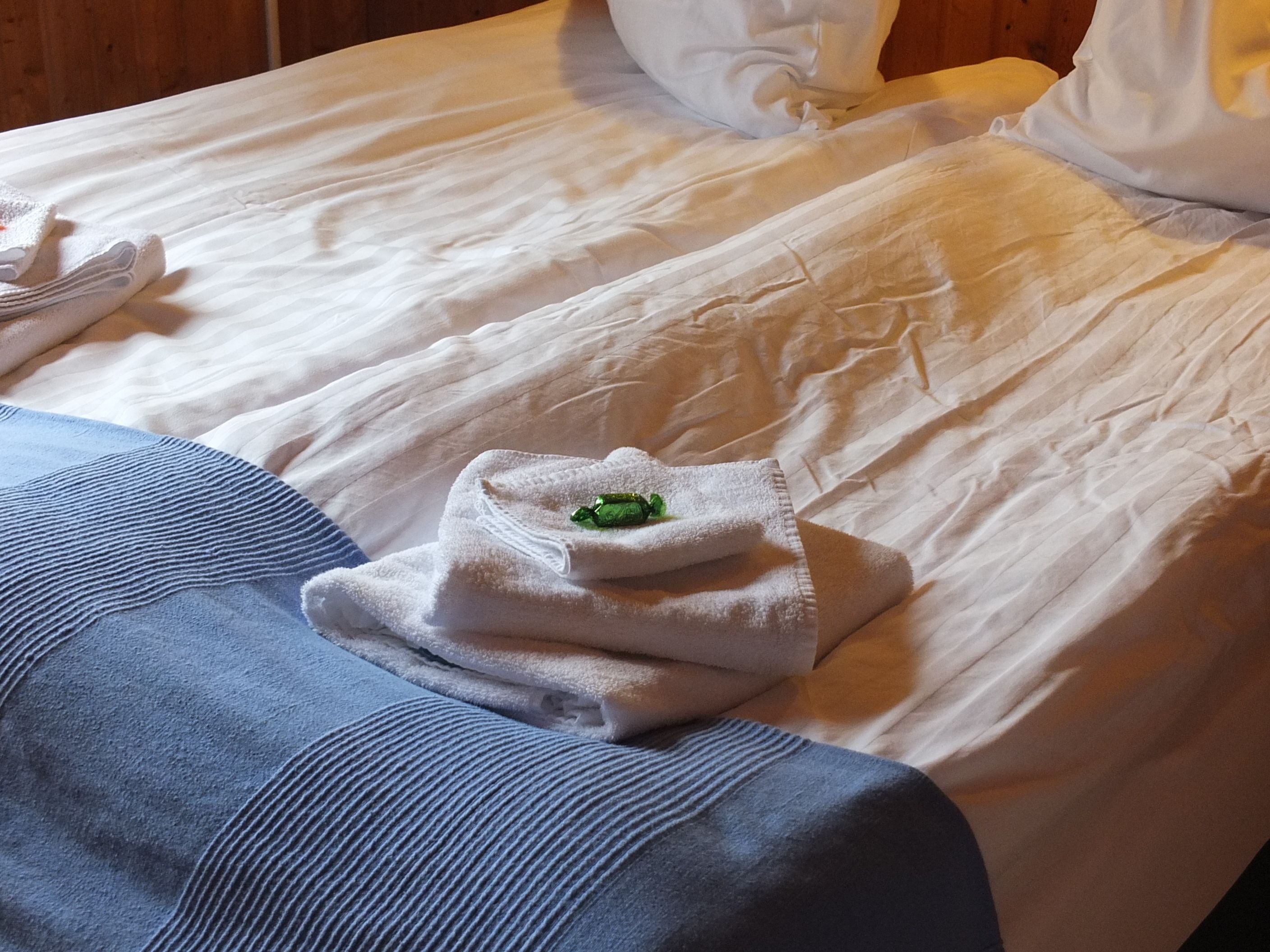 Double Room, Shared Bathroom | Free WiFi, bed sheets