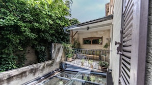 Double Room, Ensuite (Jeanne) | Balcony view - La Demoiselle (Avignon)