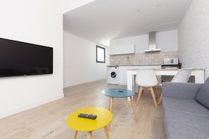 Penthouse, 2 Bedrooms | 1 bedroom, down comforters, memory foam beds, laptop workspace