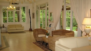 Interior - Albergo Mediterraneo (Pietrasanta)