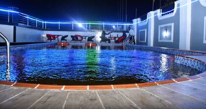 NEW POINT HOTEL AND SUITES