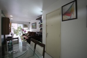 Standard Apartment, 2 Bedrooms | Living area