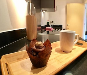 Departamento, 2 habitaciones, balcón | Cocina privada | Refrigerador, microondas, horno y parrilla de estufa 