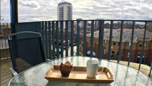 Apartment, 2 Schlafzimmer, Balkon | Balkon