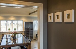 Apartament, 2 dormitoris, vistes a l'oceà | Zona de menjador de l'habitació