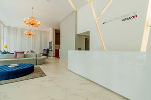 Sala de estar en el lobby