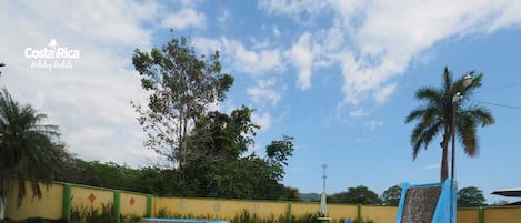 Children’s play area – indoor