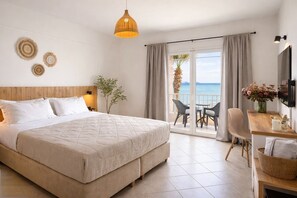 Estudi, vistes al mar | Caixa forta a l'habitació, planxa i posts de planxar i wifi gratuïta 