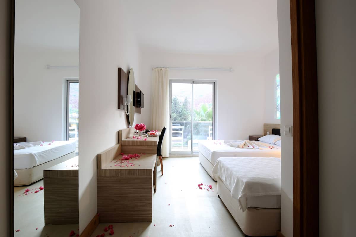 Standard Room | Free WiFi