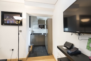 Lejlighed | Privat køkken | Køleskab, mikrobølgeovn, ovn, kogeplade