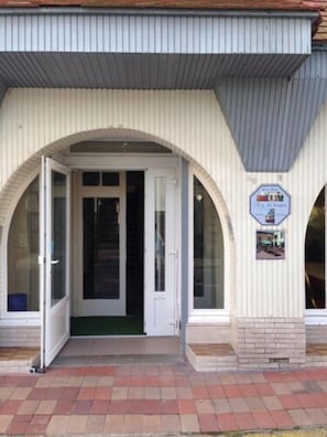 Entrée de l’hébergement
