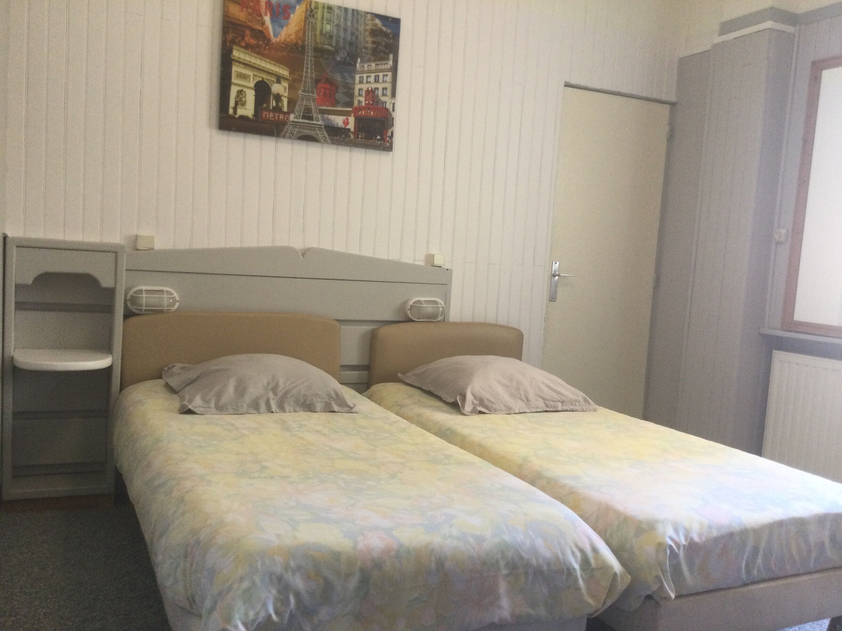 Chambre Double | Décoration personnalisée, ameublement personnalisé