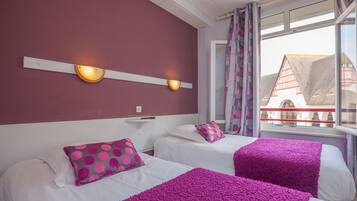 Cunas, wifi gratis y ropa de cama