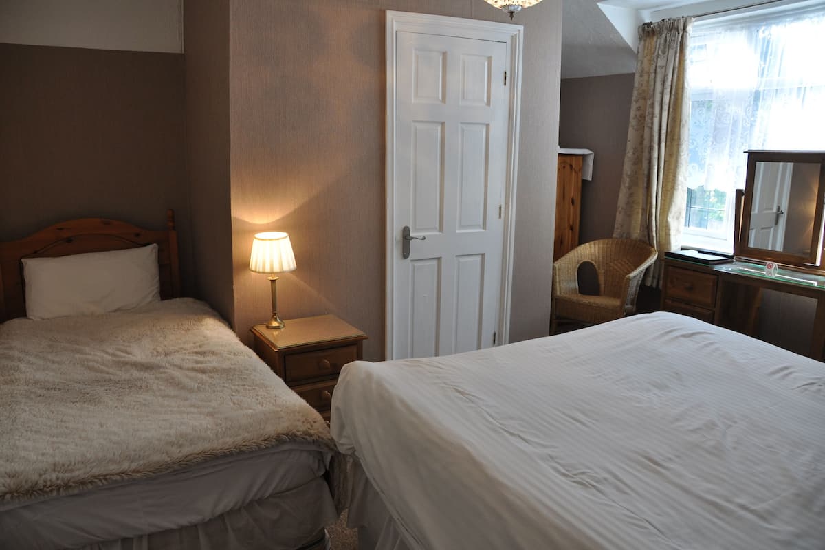 Family Room (2 Adults + 2 Children) | 1 bedroom, desk, blackout drapes, iron/ironing board (on request)