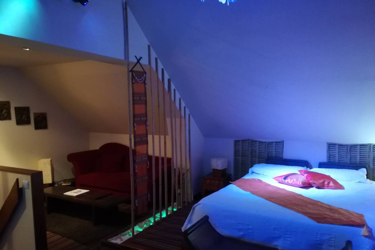 Individually decorated, individually furnished, soundproofing