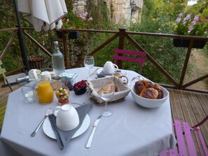 Petit-déjeuner continental compris tous les jours