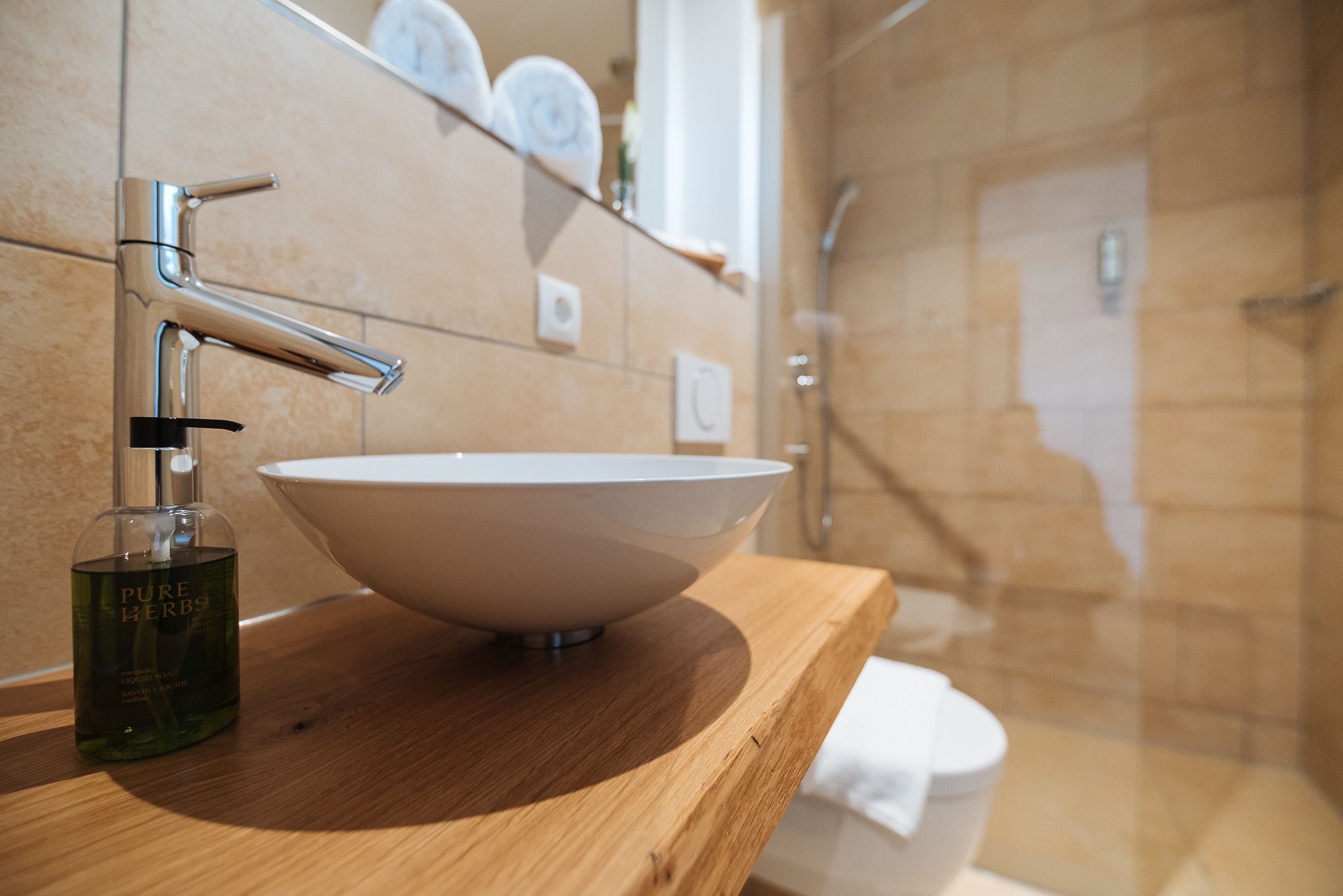 Business Single Room | Bathroom sink