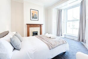 Nhà, 4 phòng ngủ | 1 phòng ngủ, bàn ủi/dụng cụ ủi quần áo 