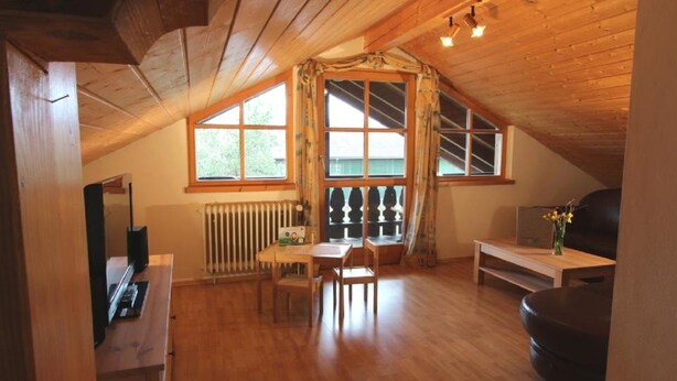 Apartment, Balcony (Narzisse) | In-room safe, cribs (free), rollaway beds (free), WiFi (free) - Ferienhof Off (Sindelsdorf)