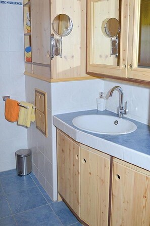 Appartement, terrasse (Maiglökchen) | Salle de bain