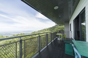 Comfort Villa, 3 Bedrooms | Balcony - Kokol Heights Villa (Kota Kinabalu)