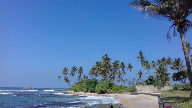 Beach nearby - Galle Paradise Iinn (Galle)
