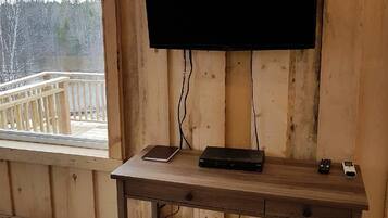 Panoramic Chalet, Multiple Beds, River View, Overwater | Room amenity