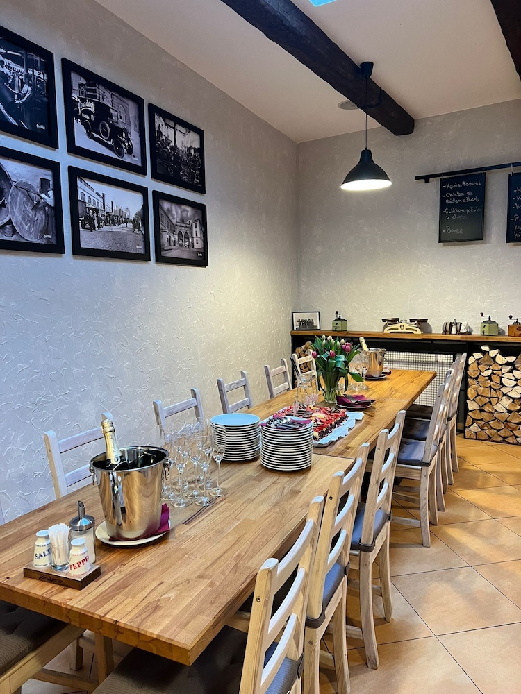 Hotel Romania by null