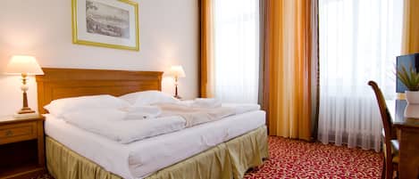 Comfort Double Room, 1 Bedroom, Balcony, City View (Promenade)