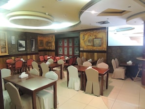 Dining - ORIENTAL PALACE HOTEL APARTMENT (Dubai)