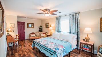 Deluxe kamer, 1 kingsize bed | Luxe beddengoed, individueel gedecoreerd, individueel gemeubileerd