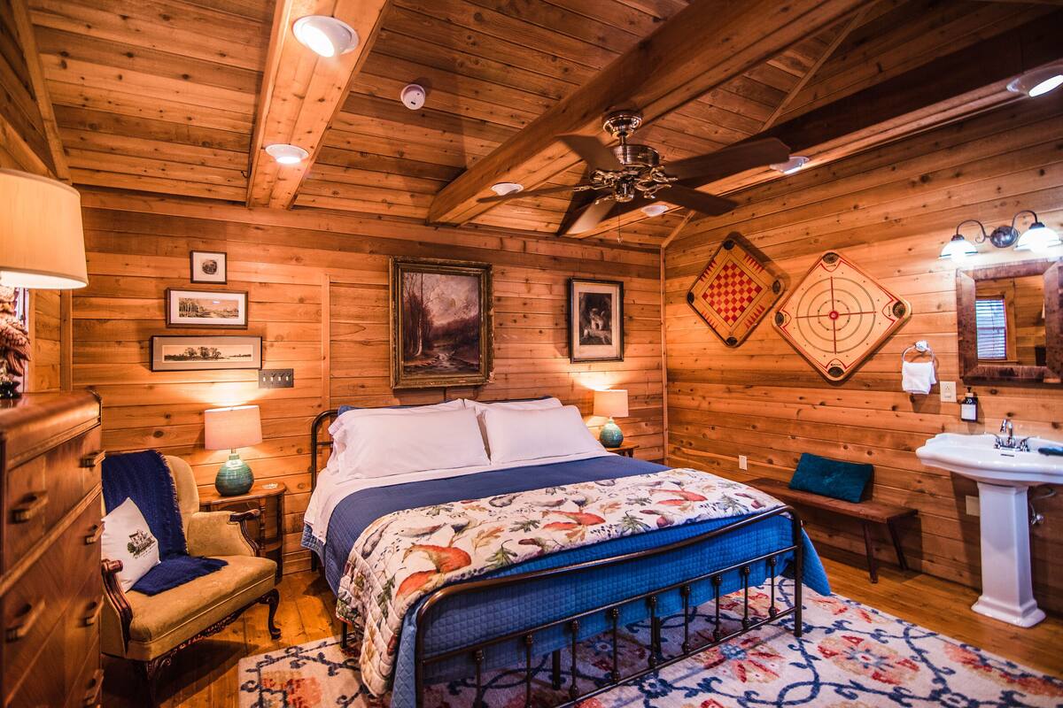 Standaard huisje, 1 kingsize bed, tuin | Luxe beddengoed, individueel gedecoreerd, individueel gemeubileerd