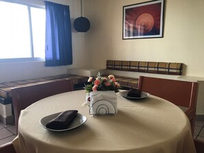 Room, Kitchenette | Iron/ironing board, free WiFi, bed sheets, wheelchair access - Del Real Hotel & Suites (Mazatlán)