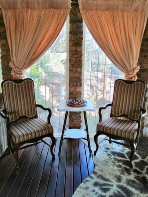 Interior - Oornag (Pretoria)