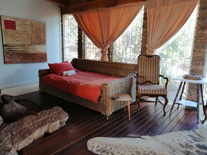 Interior - Oornag (Pretoria)